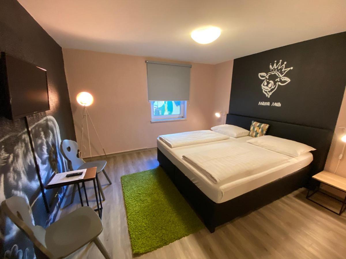 Mama Muh Self-Check-In Hotel Linz Exterior photo