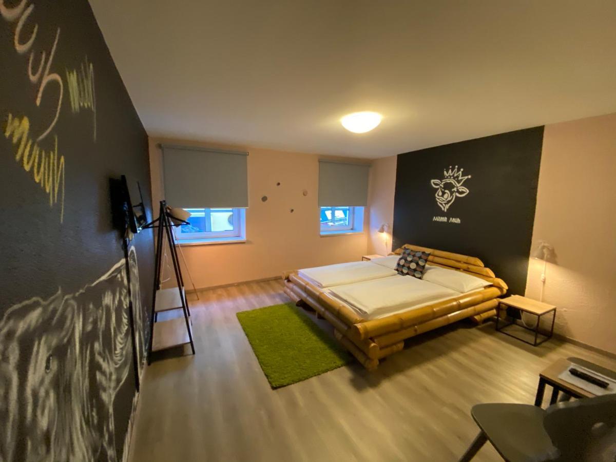 Mama Muh Self-Check-In Hotel Linz Exterior photo