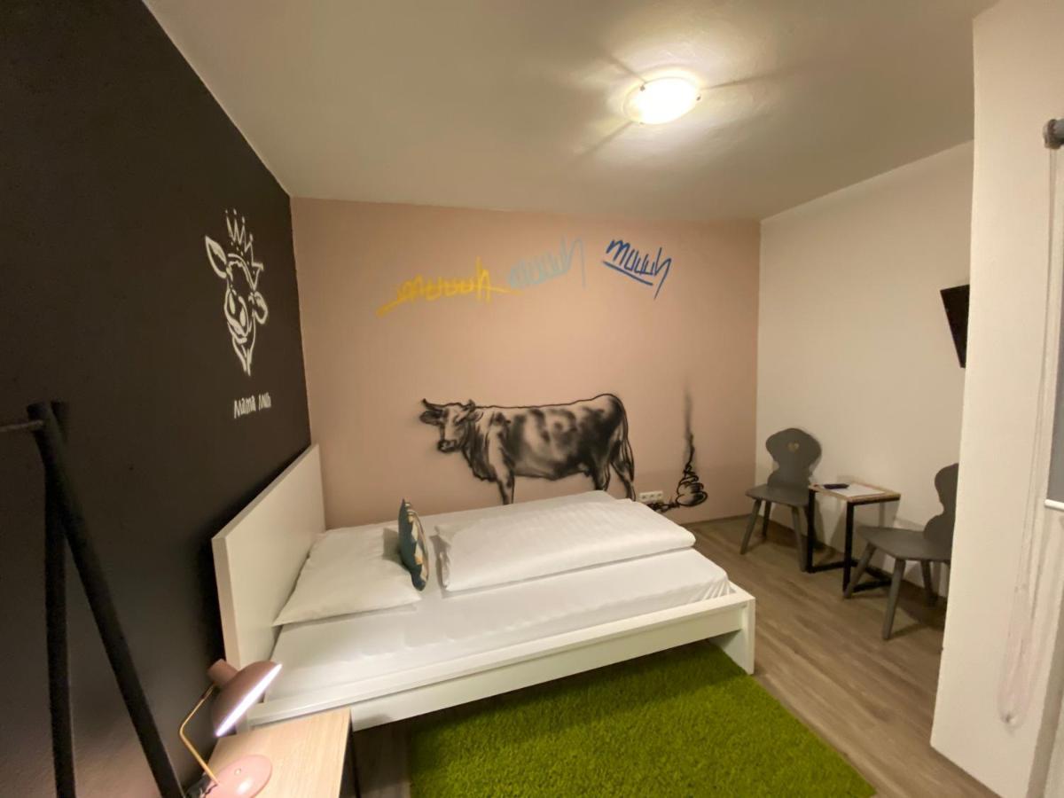 Mama Muh Self-Check-In Hotel Linz Exterior photo