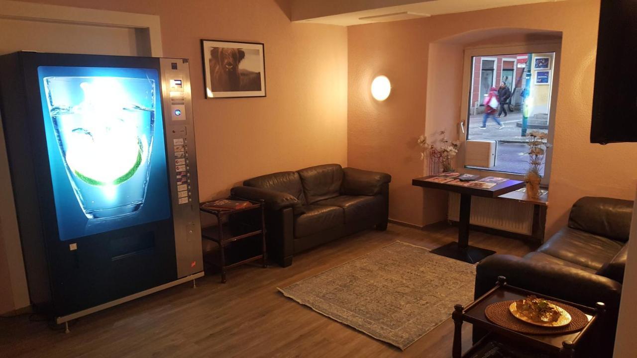 Mama Muh Self-Check-In Hotel Linz Exterior photo