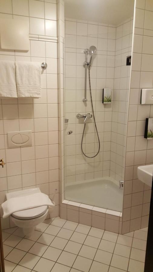 Mama Muh Self-Check-In Hotel Linz Exterior photo