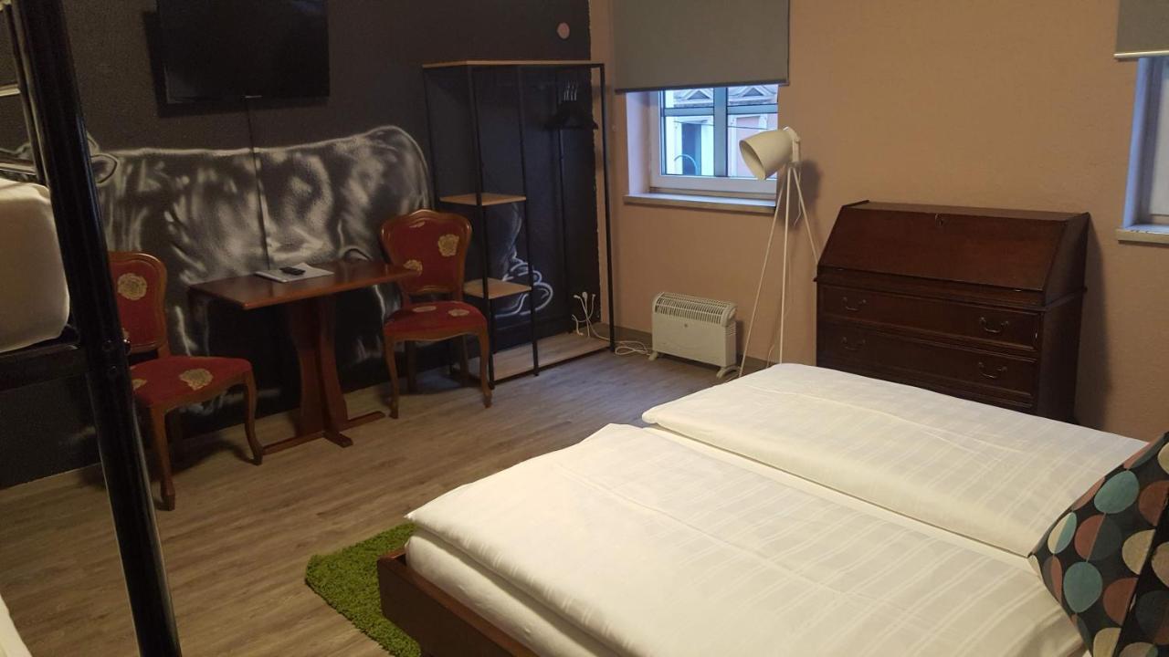 Mama Muh Self-Check-In Hotel Linz Exterior photo